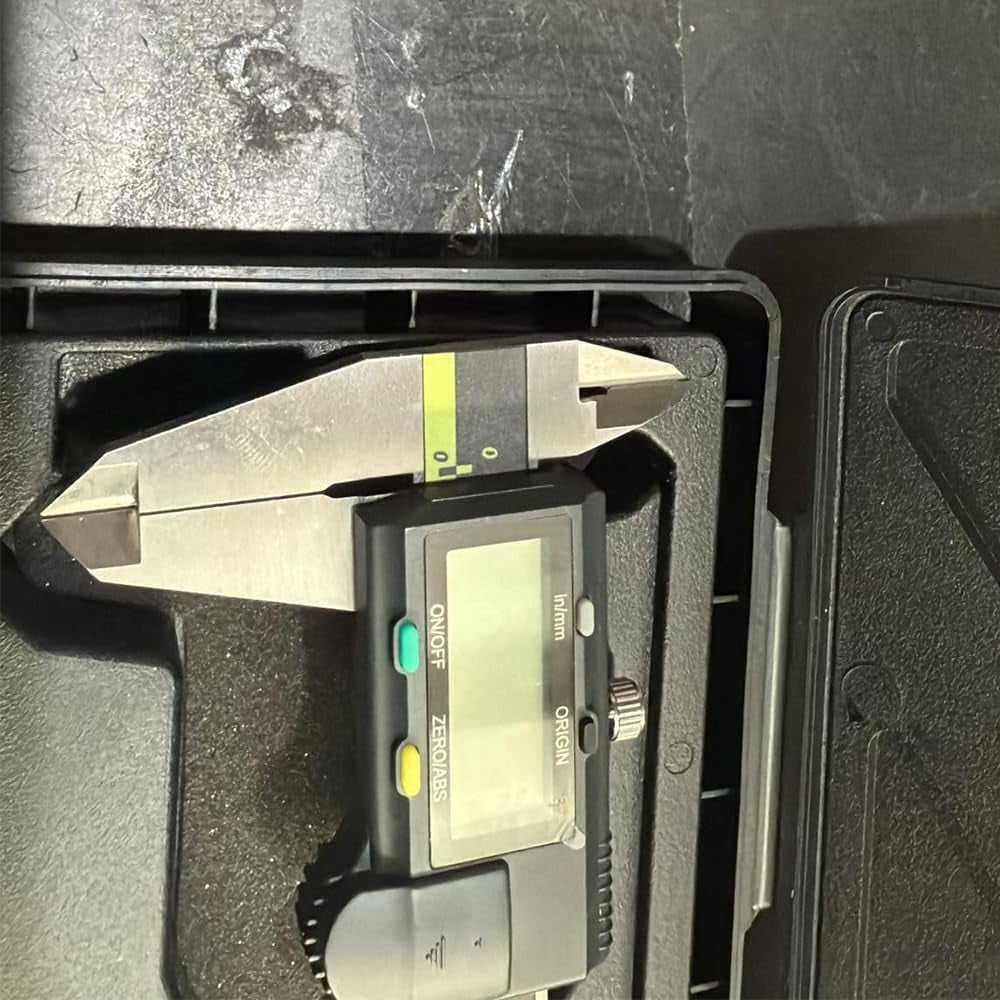 Mitutoyo 500-196-30 ABSOLUTE Digimatic Digital Caliper 0-6 Inch (0-150mm)