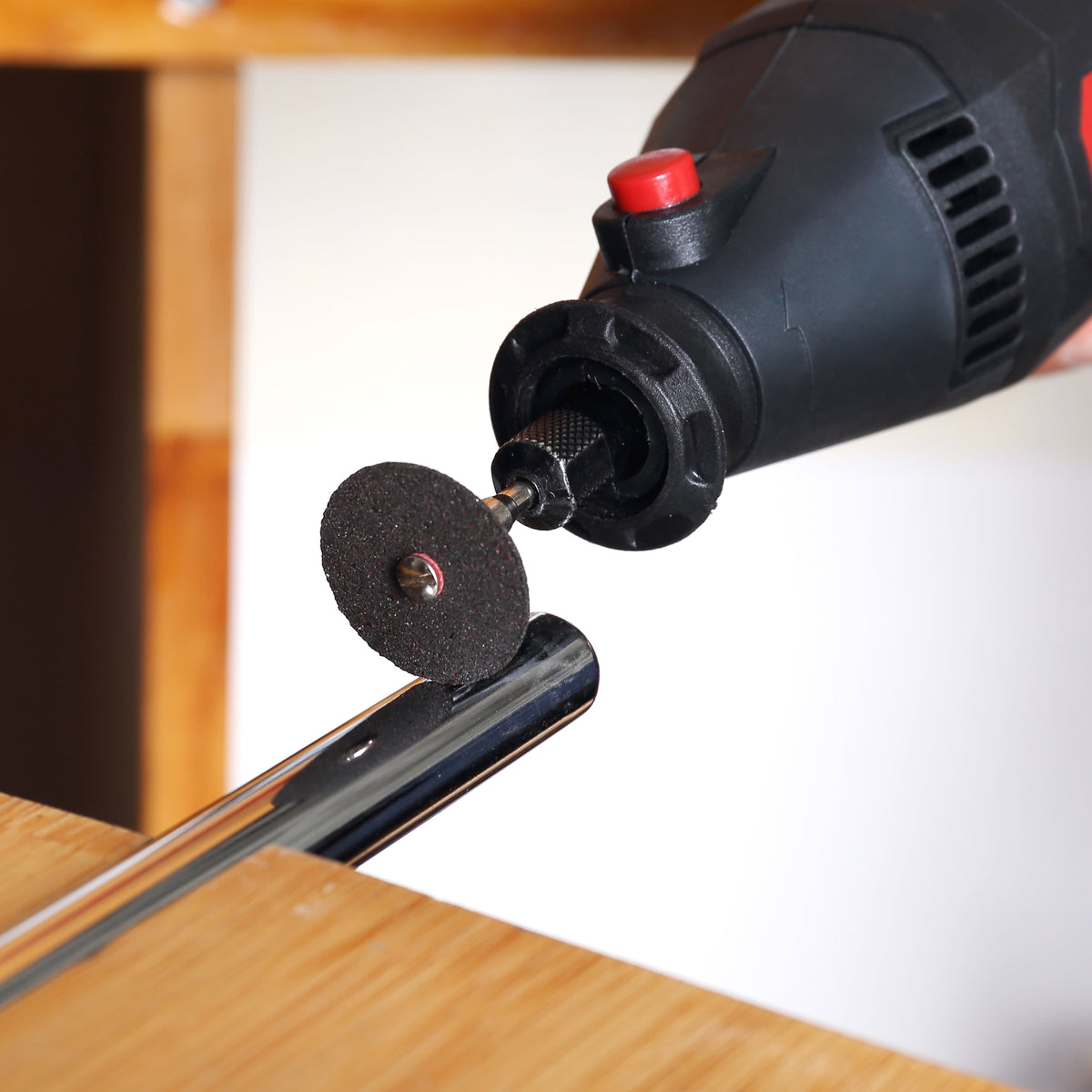 Hyper Tough 1.5 Amp Corded Rotary Tool, 120V Variable Speed with 105 Accessories and Storage Case