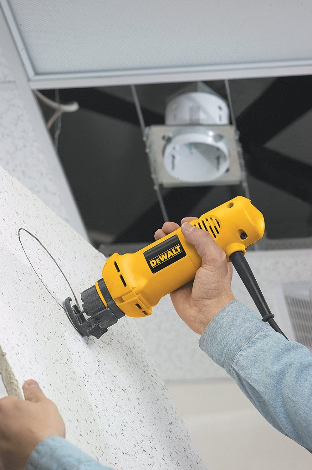DeWALT DEWDW660Y Cut-Out 5 Amp 30000 RPM Rotary Tool DEWALT DW660 Cut-Out 5 Amp 30000 RPM Rotary Tool with 1/8-Inch and 1/4-Inch Collets