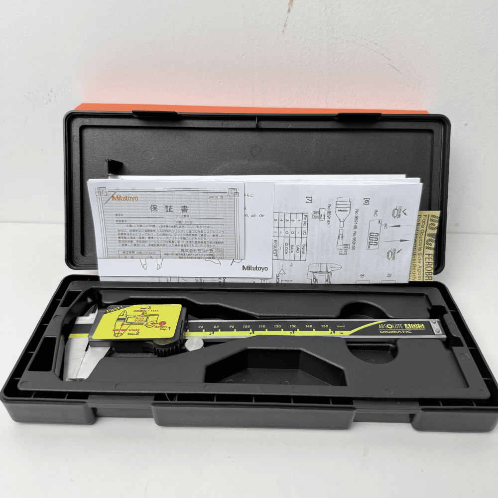 Mitutoyo 500-197-30 Digital Caliper, 0-8"/200mm Range, 0.0005"/0.01mm Res, Professional Tool