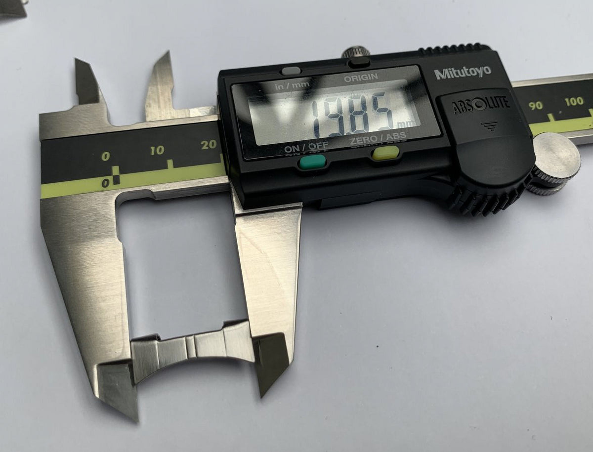 Mitutoyo 500-196-30 Advanced Onsite Sensor AOS Absolute Scale Digital Caliper 500 Series, 0" to 6"/0 to 150mm Measuring Range, 0.0005"/0.01mm Resolution, AOS
