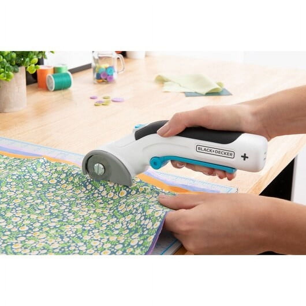 BLACK+DECKER 4V MAX USB Rechargeable Corded/Cordless Power Rotary Cutter, (BCRC115FF)