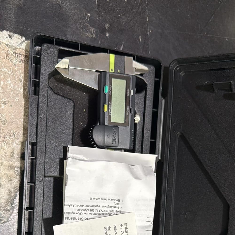 Mitutoyo 500-196-30 ABSOLUTE Digimatic Digital Caliper 0-6 Inch (0-150mm)